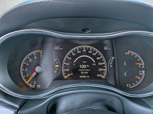 Used 2020 Jeep Grand Cherokee Altitude image 10