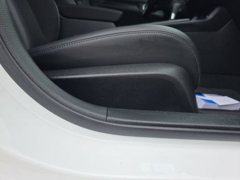 Used 2024 Honda Civic Sport image 32