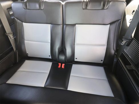 Certified 2022 Ford Explorer XLT w/ Equipment Group 202A image 15