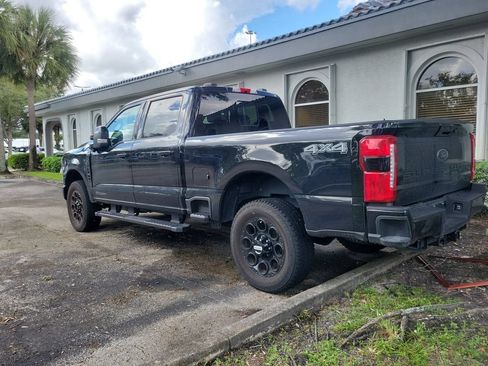 Used 2025 Ford F250 Lariat w/ Lariat Ultimate Package AWD/4WD image 4