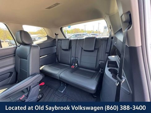 Used 2023 Volkswagen Atlas SE w/ Panoramic Sunroof Package AWD/4WD image 12