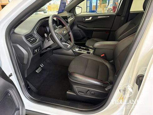 Certified 2023 Ford Escape ST-Line w/ Tech Pack #1 FWD image 11