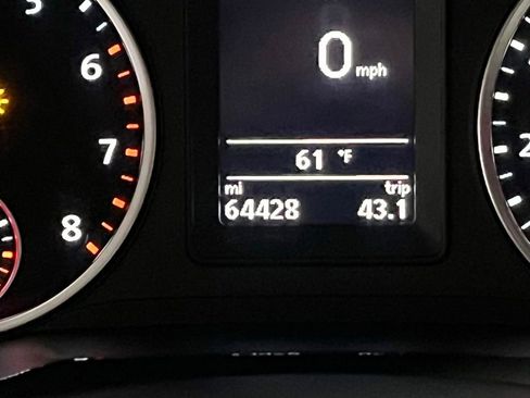 Used 2018 Volkswagen Tiguan Limited w/ Premium Package FWD image 21