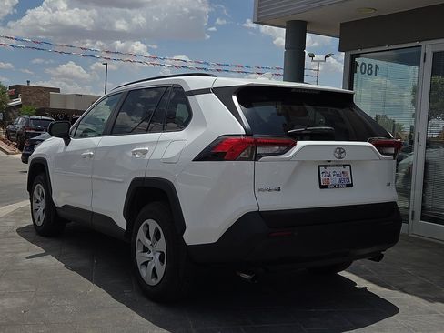 Used 2020 Toyota RAV4 LE w/ Carpet Mat Package FWD image 4