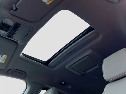 Used 2024 Honda Odyssey Touring image 22