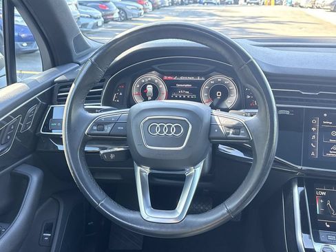 Used 2021 Audi Q7 2.0T Premium Plus w/ Premium Plus Package AWD/4WD image 11