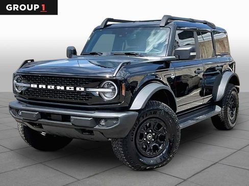 Used 2025 Ford Bronco Outer Banks w/ Sasquatch Package AWD/4WD image 1