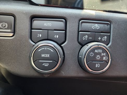 Used 2023 Chevrolet Silverado 1500 RST AWD/4WD image 28