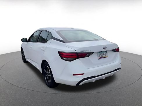 Used 2025 Nissan Sentra SV image 11