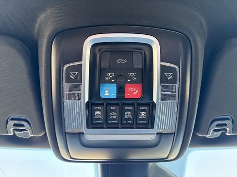 New 2026 RAM 1500 Laramie AWD/4WD image 14