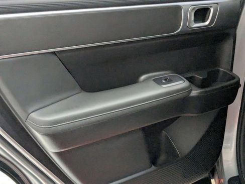 Used 2025 Hyundai Santa Fe SEL FWD image 23