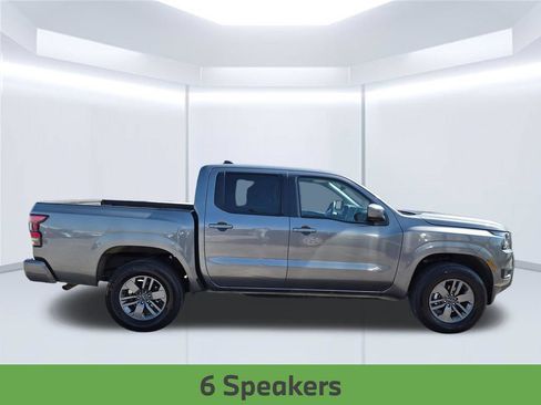 Used 2025 Nissan Frontier SV AWD/4WD image 8