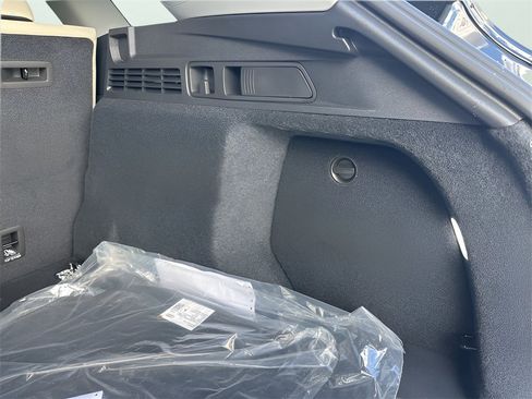 New 2025 Audi Q5 Premium image 29