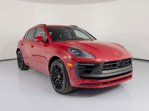 New 2026 Porsche Macan GTS image 12