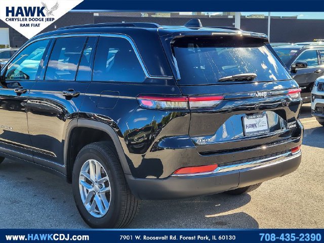Certified 2025 Jeep Grand Cherokee Laredo X w/ Luxury Tech Group I AWD/4WD image 6