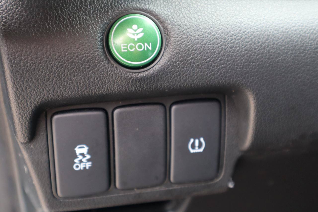Used 2014 Honda CR-V LX image 12