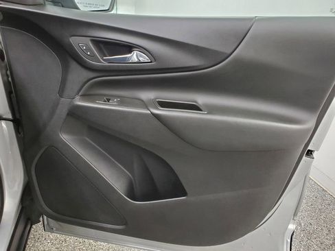 Used 2022 Chevrolet Equinox LT image 21