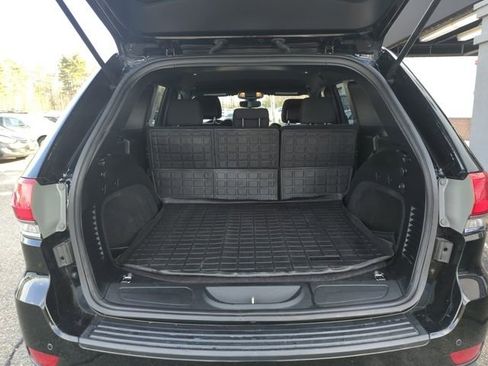 Used 2017 Jeep Grand Cherokee Laredo w/ Quick Order Package 23E image 25