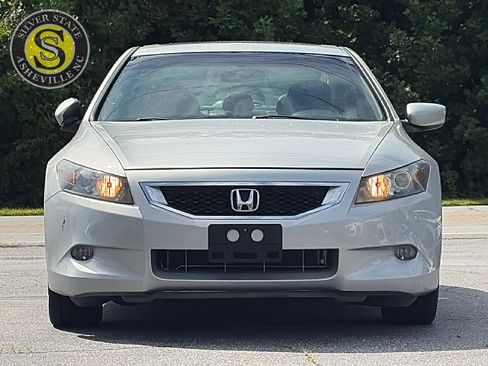 Used 2010 Honda Accord EX-L image 2