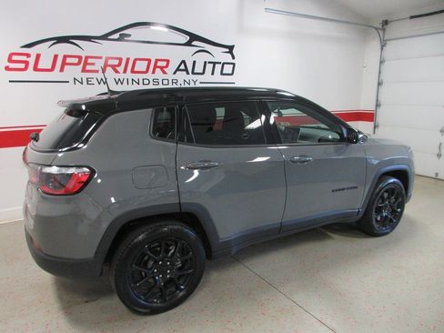 Used 2023 Jeep Compass Latitude w/ Convenience Group AWD/4WD image 15
