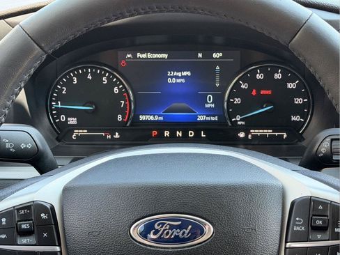 Used 2022 Ford Explorer XLT w/ Equipment Group 202A AWD/4WD image 23