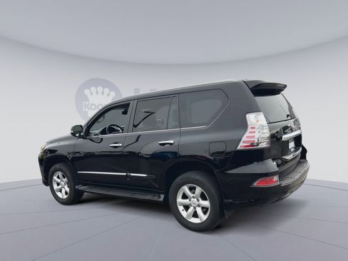 Used 2018 Lexus GX 460 w/ Preferred Accessory Package AWD/4WD image 8