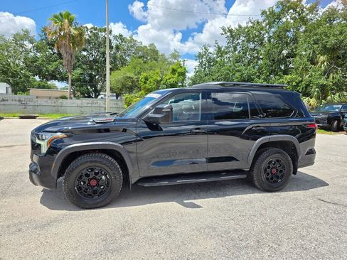 Used 2024 Toyota Sequoia TRD Pro AWD/4WD image 3
