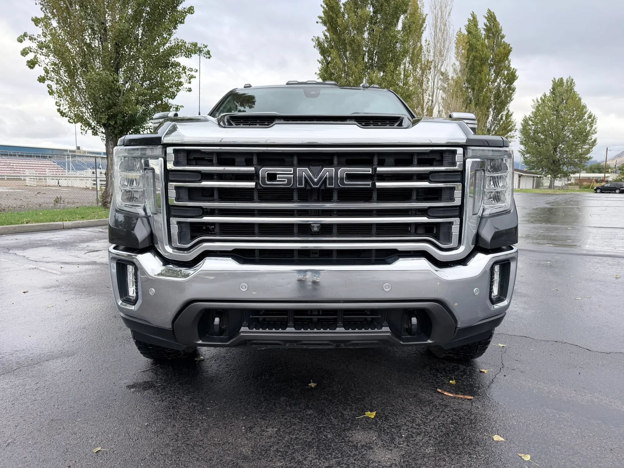 Used 2020 GMC Sierra 3500 SLT w/ Technology Package AWD/4WD image 12