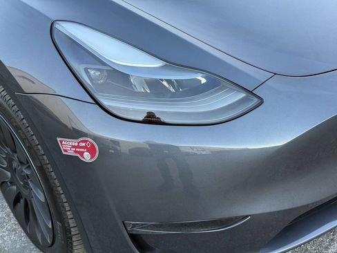 Used 2023 Tesla Model Y Long Range image 20