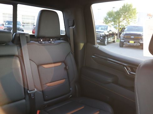 Certified 2024 GMC Sierra 1500 AT4 w/ Technology Package AWD/4WD image 13