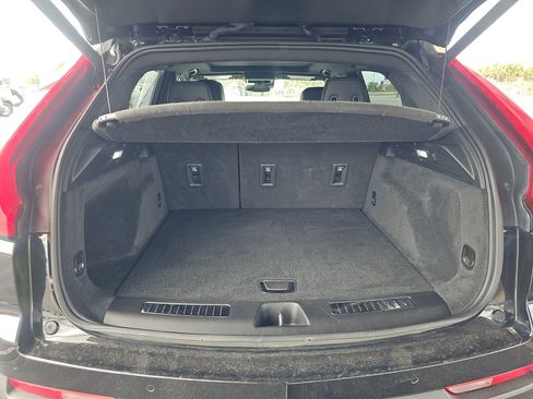 Used 2020 Cadillac XT4 Premium Luxury image 15