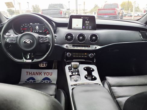 Used 2019 Kia Stinger GT2 image 18