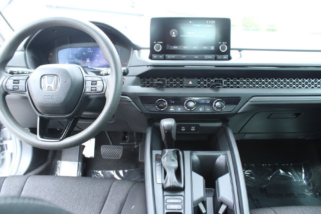 Used 2024 Honda Accord LX image 7