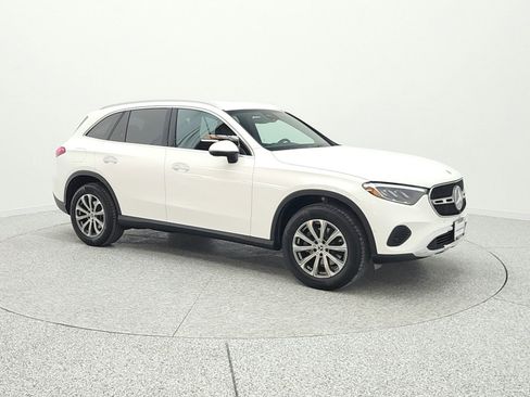 Certified 2025 Mercedes-Benz GLC 300 image 10