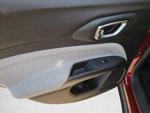 Used 2022 Jeep Compass Latitude image 12