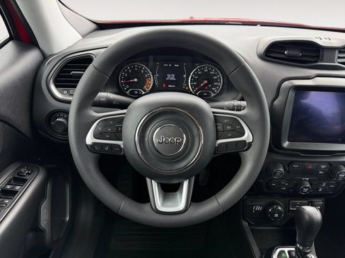 Used 2023 Jeep Renegade Latitude AWD/4WD image 12