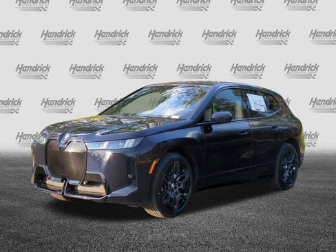 New 2026 BMW iX xDrive60 w/ M Sport Package AWD/4WD image 5