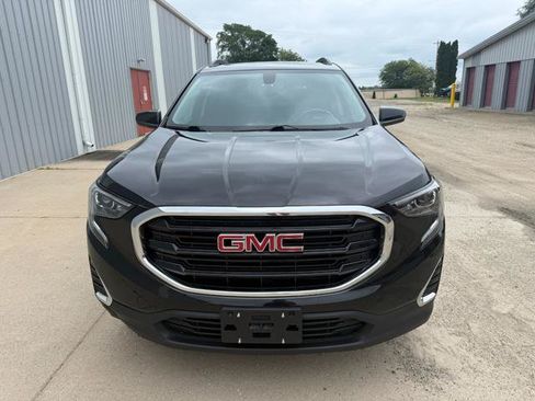Used 2019 GMC Terrain SLE w/ Driver Convenience Package AWD/4WD image 4