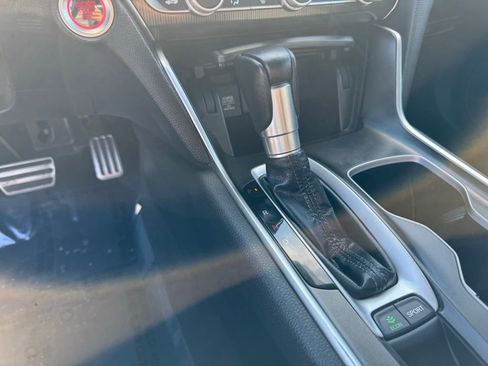 Used 2020 Honda Accord Sport image 14