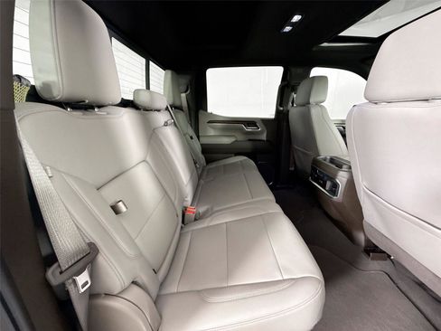 Used 2024 GMC Sierra 1500 SLT w/ SLT Premium Plus Package image 45