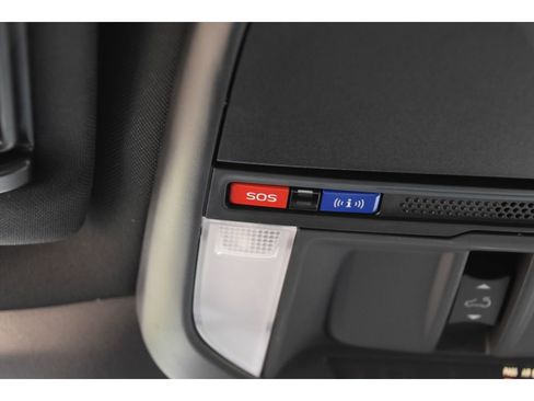 Used 2026 Subaru Forester Premium AWD/4WD image 39