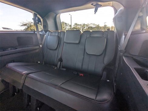 Used 2019 Dodge Grand Caravan GT image 15