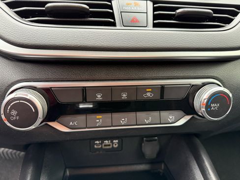 Used 2022 Nissan Altima 2.5 SR image 19