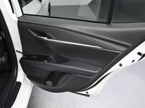Used 2025 Toyota Camry LE w/ Convenience Package FWD image 9