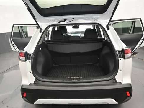 Used 2026 Toyota Corolla Cross LE w/ Moonroof Package FWD image 13