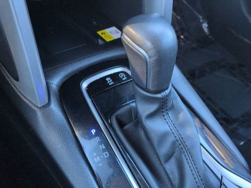 Certified 2023 Toyota Corolla Cross XLE image 24