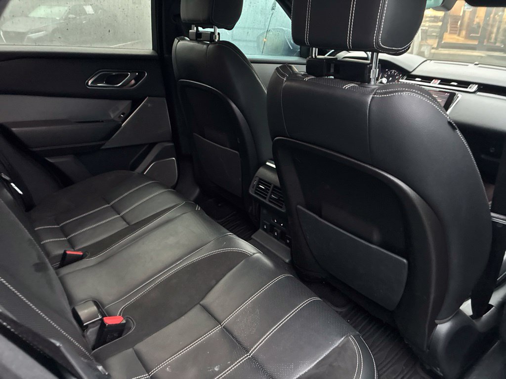 Used 2018 Land Rover Range Rover Velar R-Dynamic SE AWD/4WD image 19