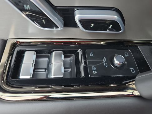 New 2025 Land Rover Range Rover Sport Dynamic SE image 28