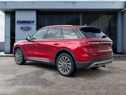 Used 2023 Lincoln Corsair Reserve FWD image 4