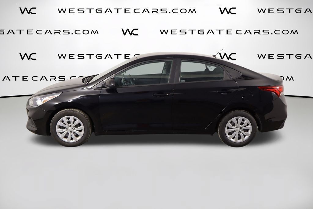 Used 2022 Hyundai Accent SE FWD image 5